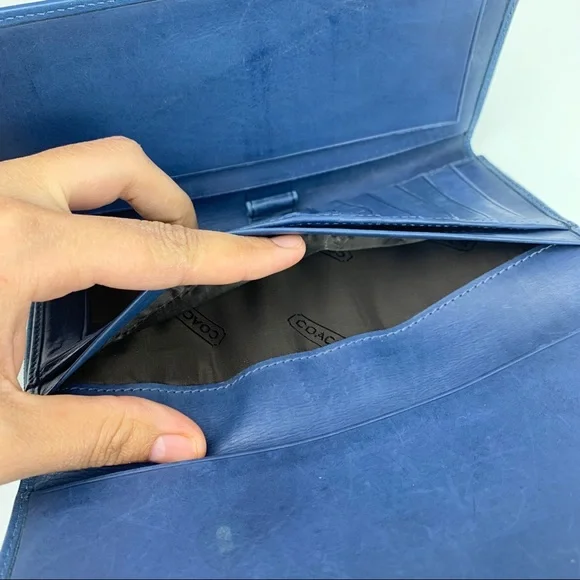 Vintage Coach Leather Wallet - Picture 8 of 8